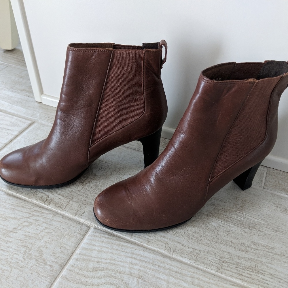 Rockport ankle Boots Cognac/ Rust colored size 8
